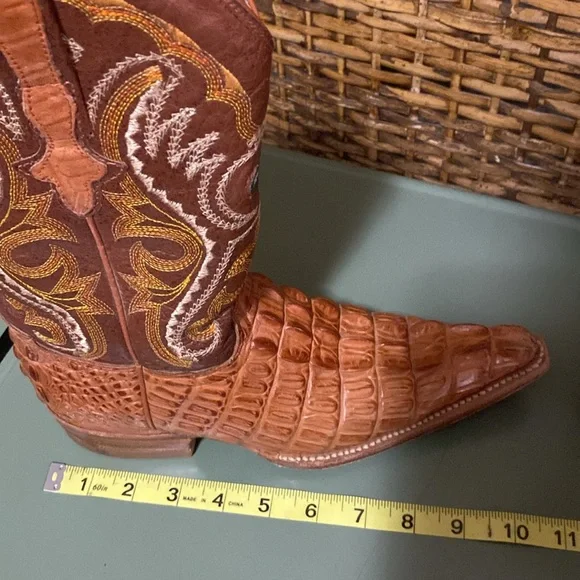 vintage Montenegro tan brown cowboy boots crocodile leather 22 1/2 ? With belt